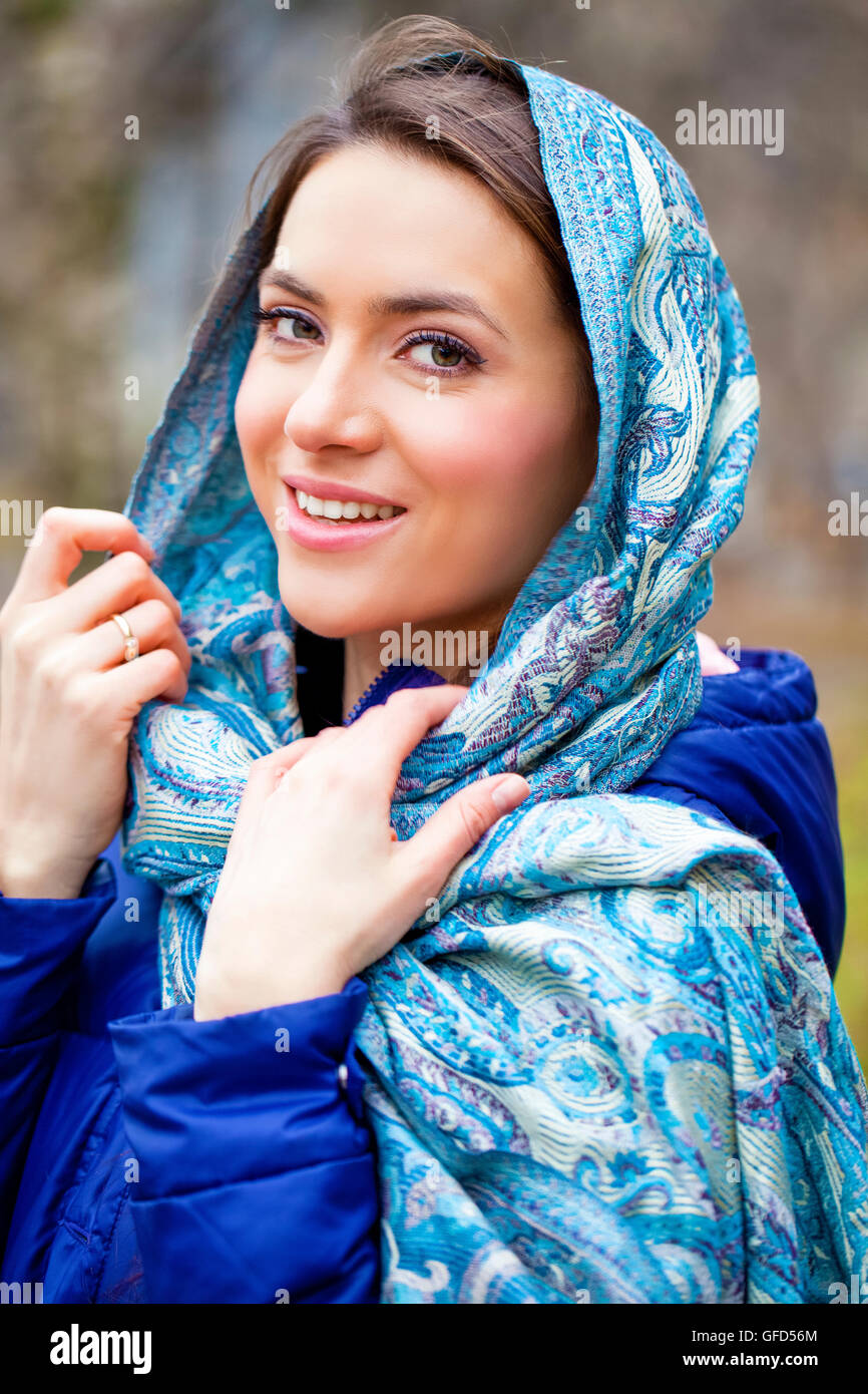 https://c8.alamy.com/comp/GFD56M/russian-beauty-woman-in-the-national-patterned-shawl-GFD56M.jpg