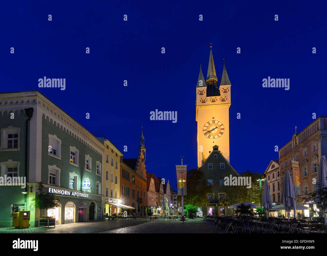 Straubing: square Ludwigsplatz and City Tower, Germany, Bayern, Bavaria, Niederbayern, Lower Bavaria Stock Photo