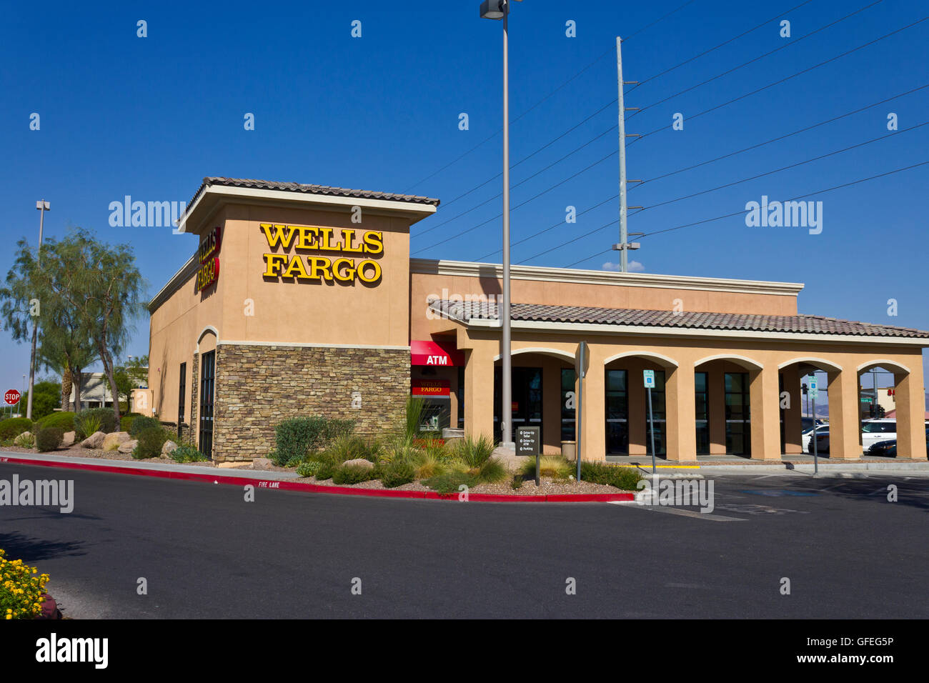 Las Vegas - Circa July 2016: Wells Fargo Retail Bank Branch. Wells Fargo is  a Provider of Financial Services V Stock Photo - Alamy