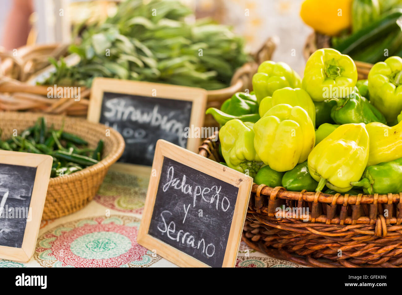 Fresh organic produce at the local farmers market Stock Photo - Alamy