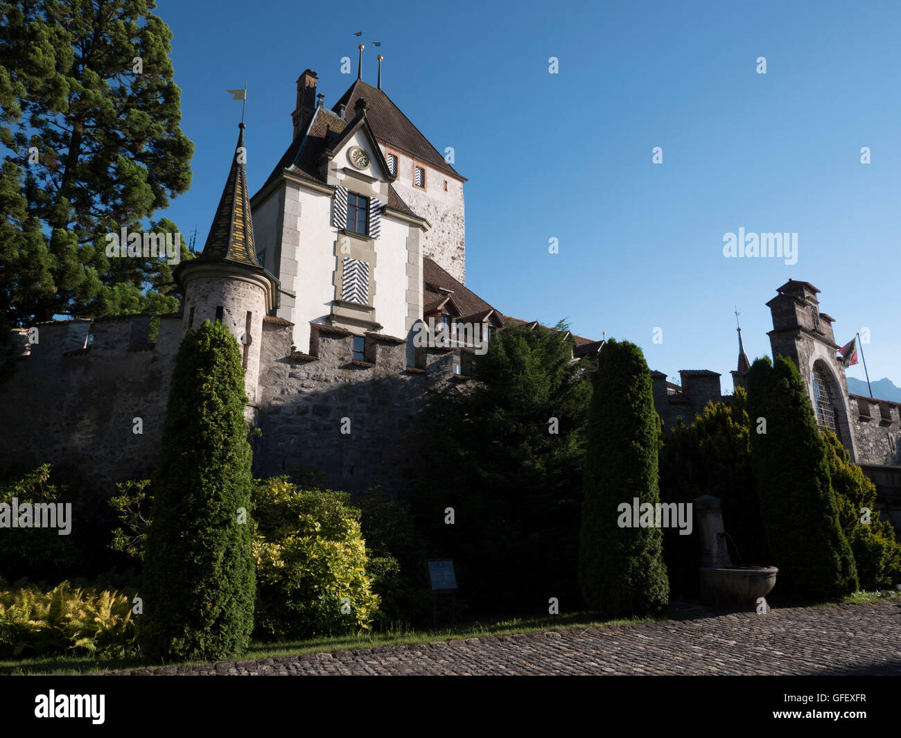 Oberhofen Castle on Lake Thun, Bernese Oberland, Canton of Bern, Switzerland, Europe Stock Photo