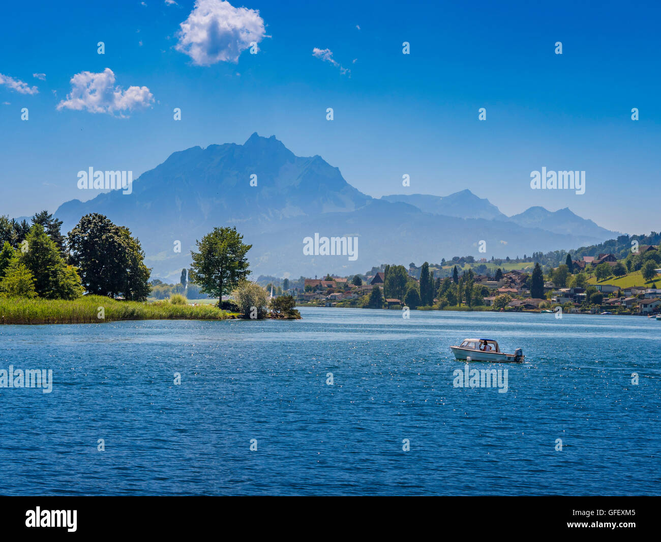 Shore landscape on Lake Lucerne, Switzerland, Europe Stock Photo - Alamy