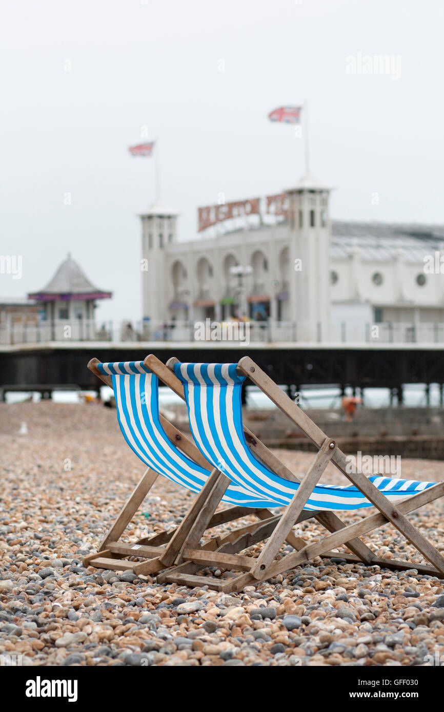 Seaside uk pier deck chairs hi-res stock photography and images - Alamy