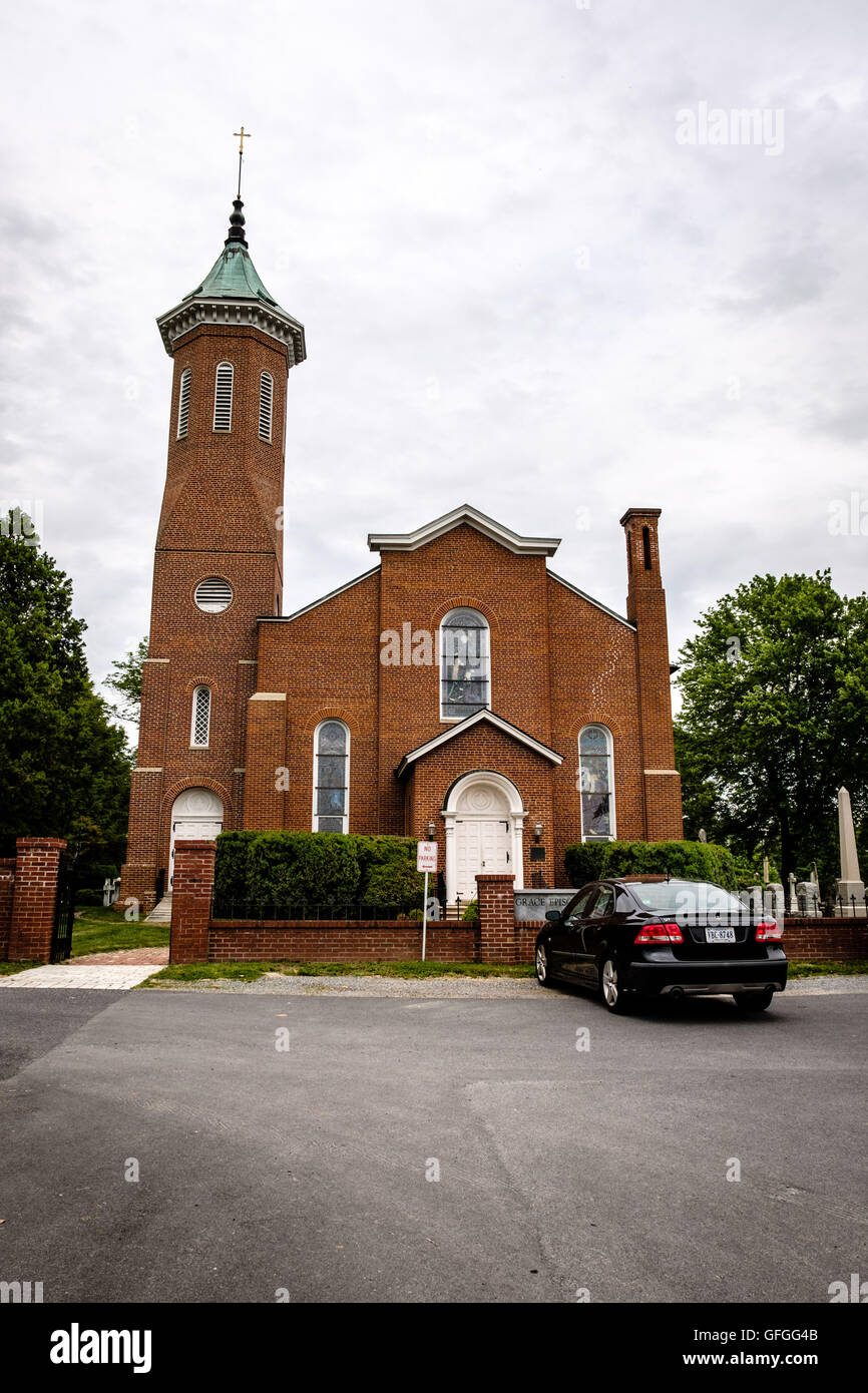 Grace Episcopal Church, 110 North Church Street, Berryville, Virginia