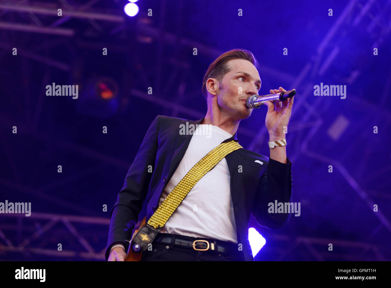 Carfest North, Bolesworth, Cheshire, UK. 31st July 2016. The Feeling performing on the main stage. The event is the brainchild of Chris Evans and features 3 days of cars, music and entertainment with profits being donated to the charity Children in Need. Andrew Paterson/Alamy Live News Stock Photo