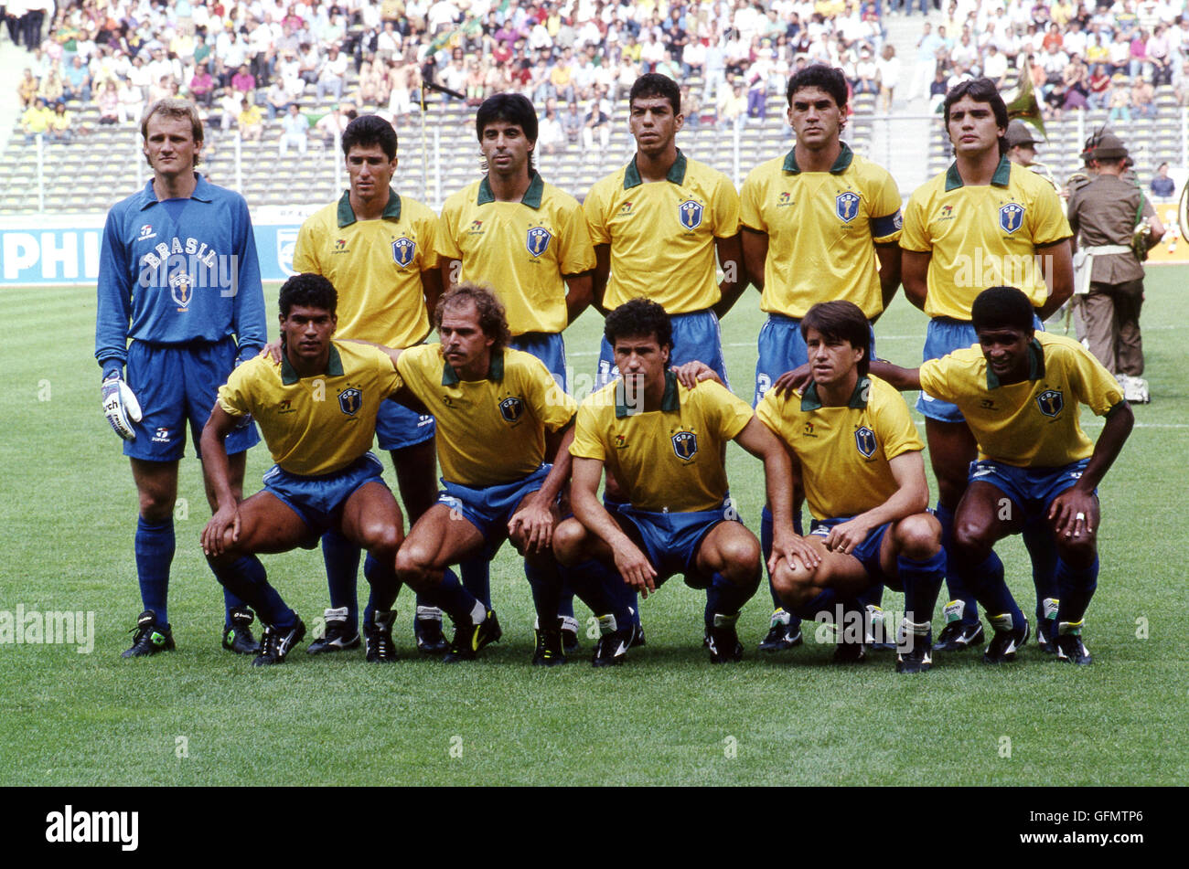 Brazil team group line-up (BRA), JUNE 16, 1990 - Football / Soccer : Brazil team group shot (Top row - L to R) Taffarel, Jorginho, Mauro Galvao, Mozer, Ricardo Gomes, Branco, (Bottom row - L to R) Muller, Alemao, Careca, Dunga and Valdo before the 1990 FIFA World Cup Italy Group C match between Brazil 1-0 Costa Rica at Stadio delle Alpi in Turin, Italy. (Photo by Juha Tamminen/AFLO) (Minumum pricing : EUR100 per picture) Stock Photo