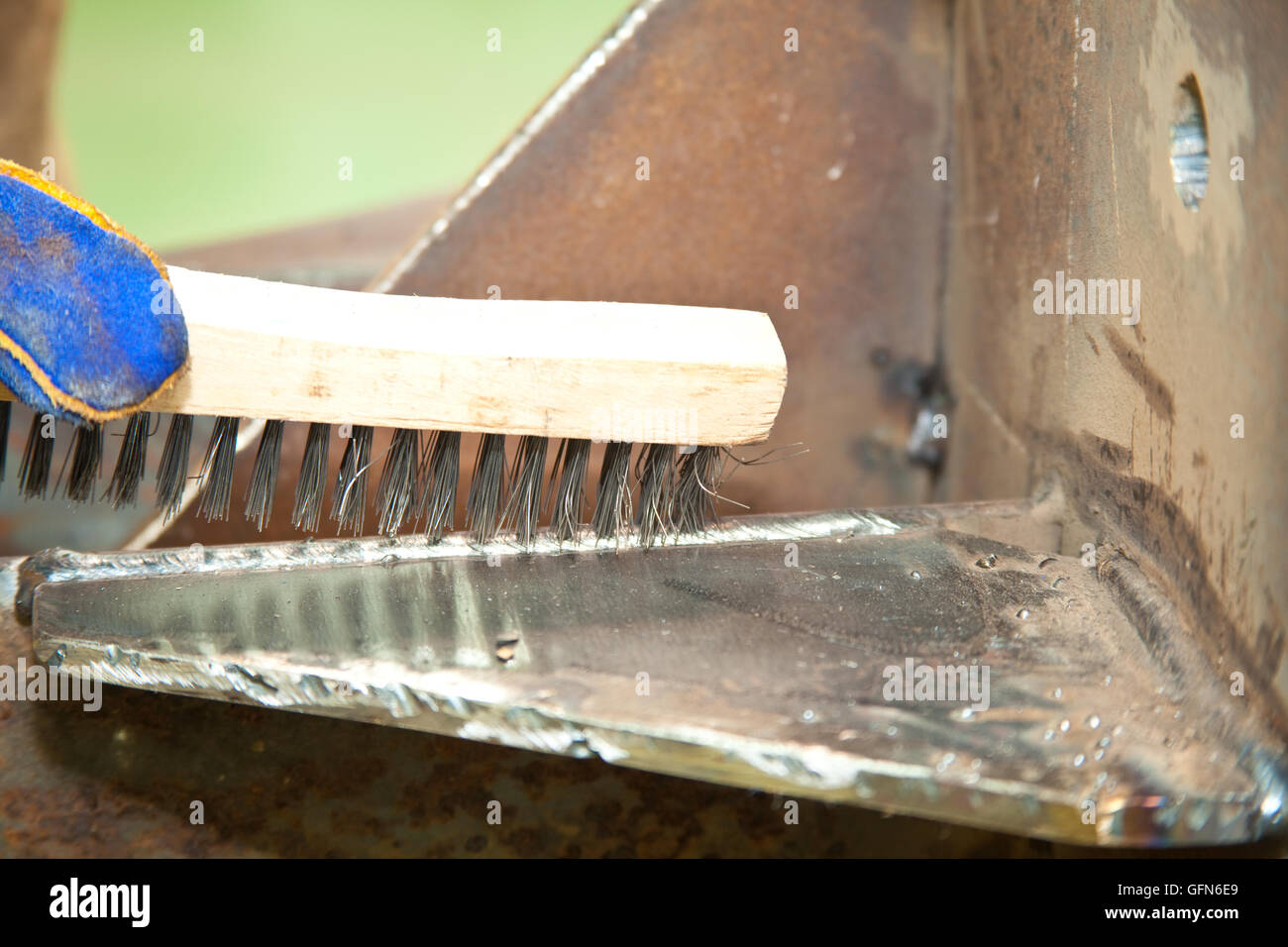 Steel brush 2024 for welding
