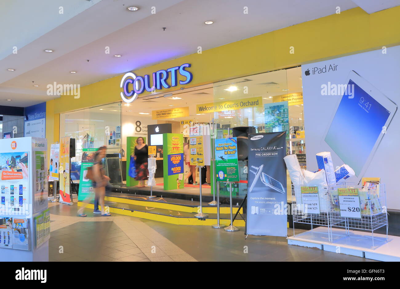 COURTS store Orchard road in Singapore Stock Photo Alamy