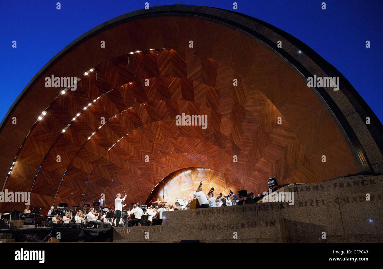 Boston Landmarks Orchestra performing at the Hatch Shell on the Esplanade, Boston, Massachusetts Stock Photo