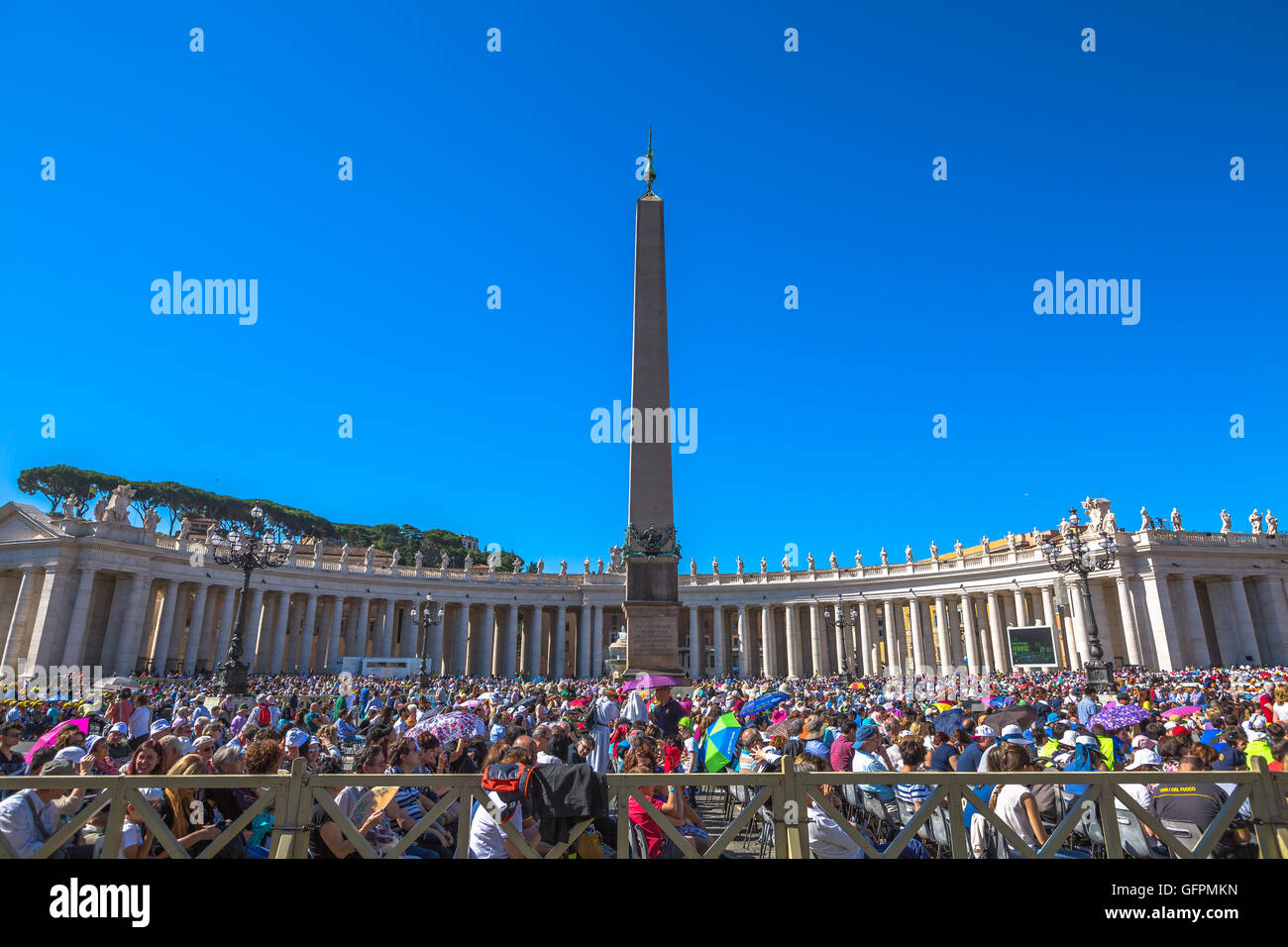 Obelisk in Piazza San Pietro Stock Photo