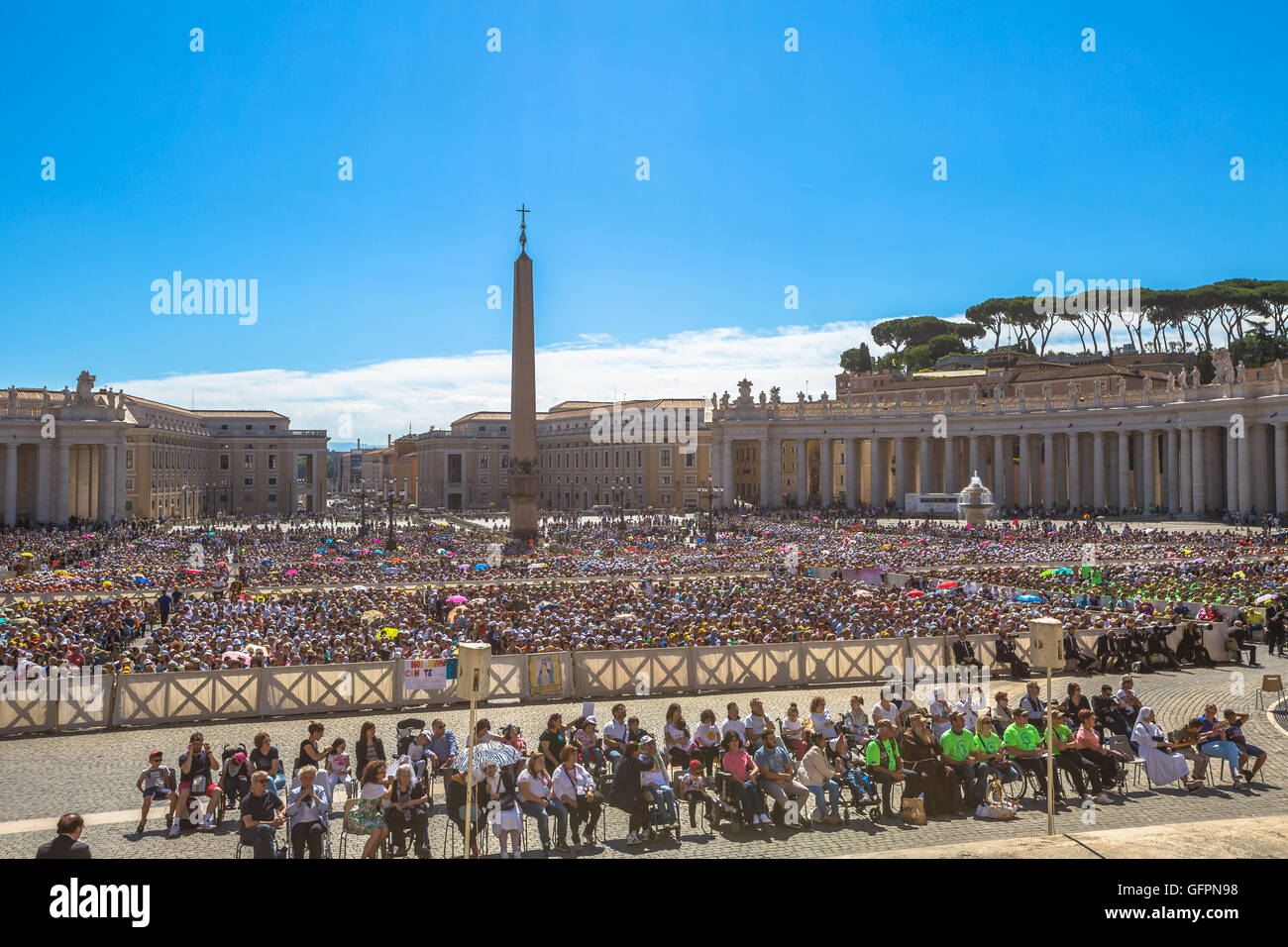 People in Piazza San Pietro Stock Photo