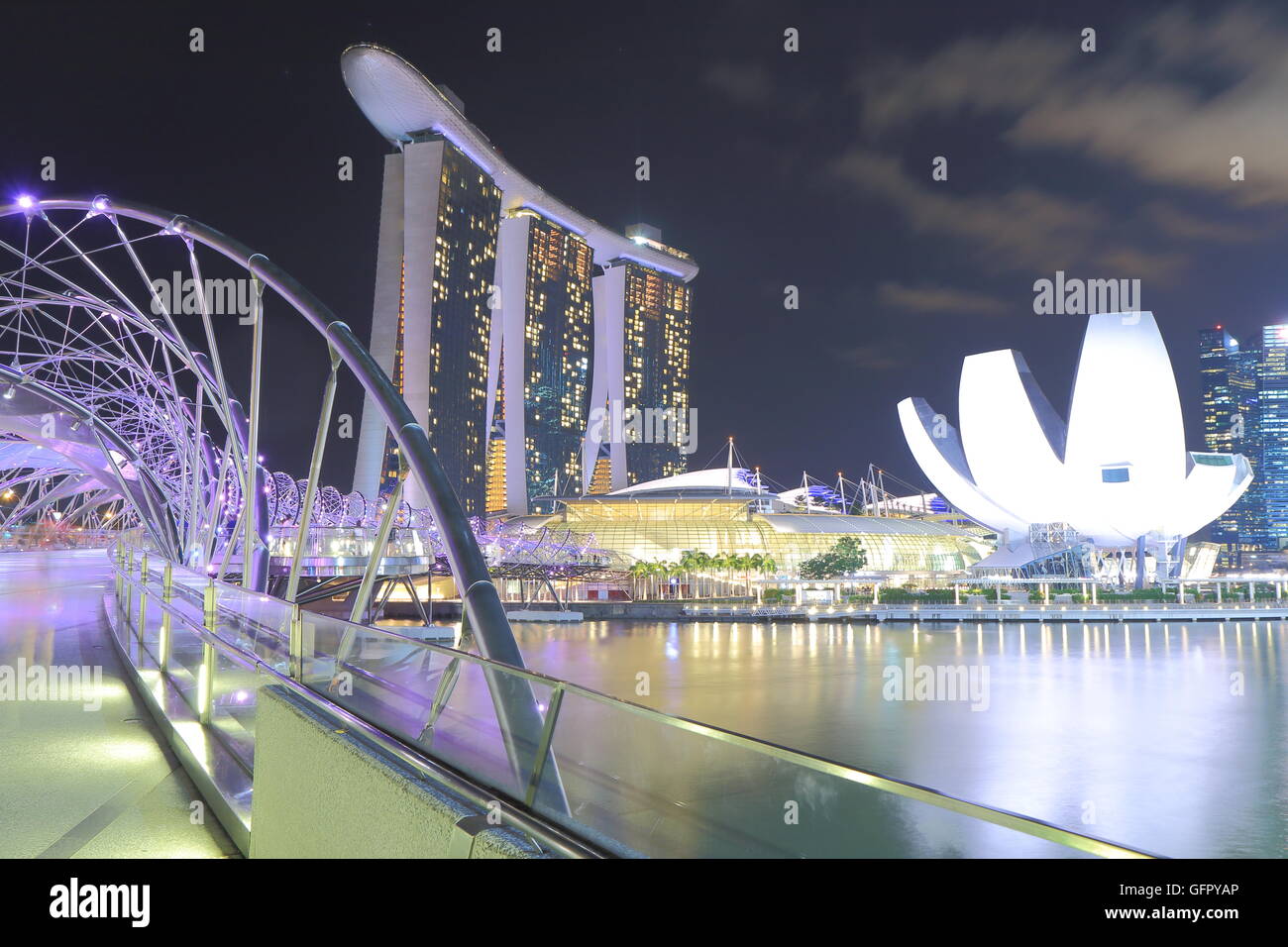 Singapore night marina bay sands hi-res stock photography and images ...
