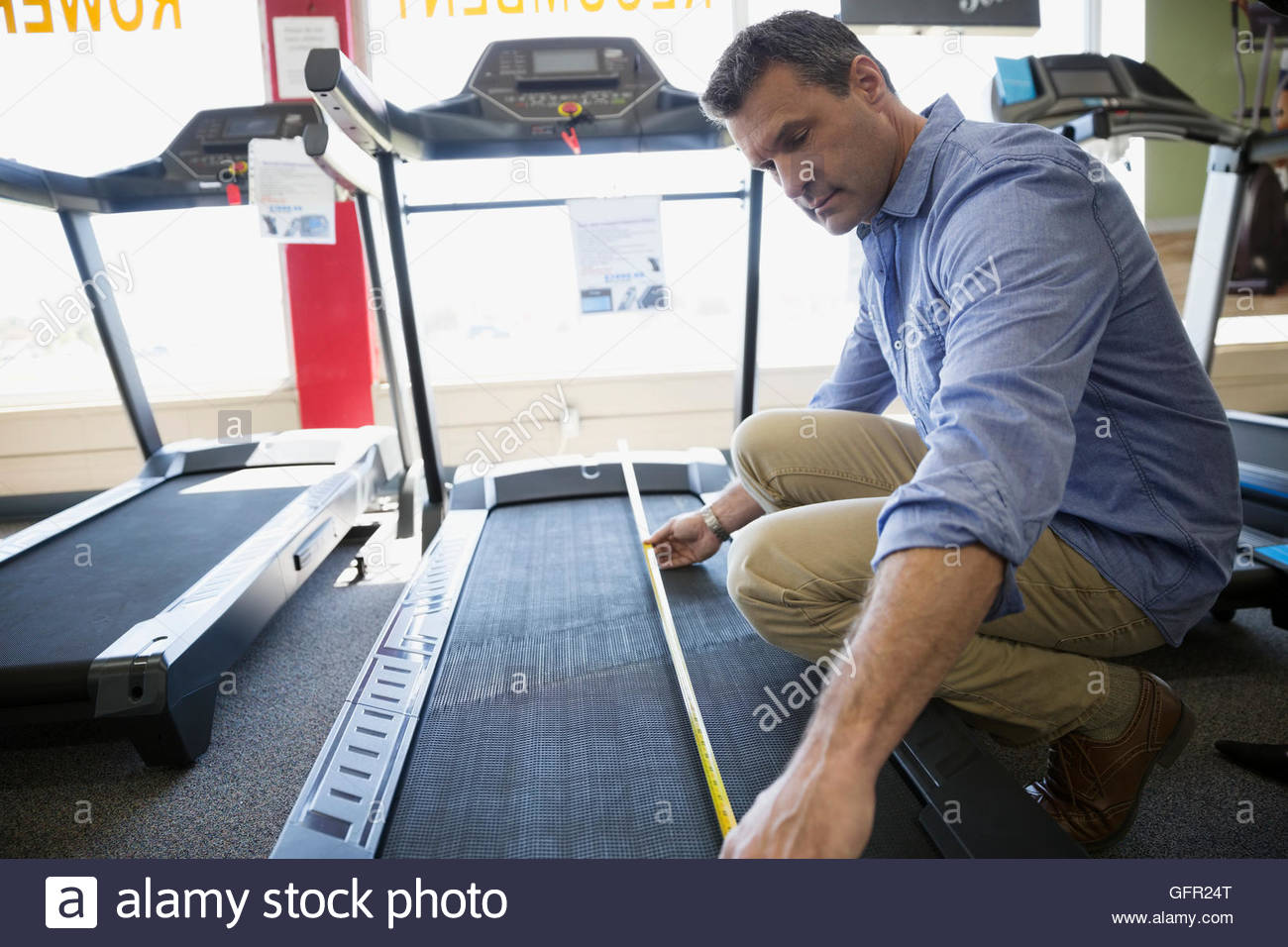 Gym equipment hi-res stock photography and images - Page 3 - Alamy