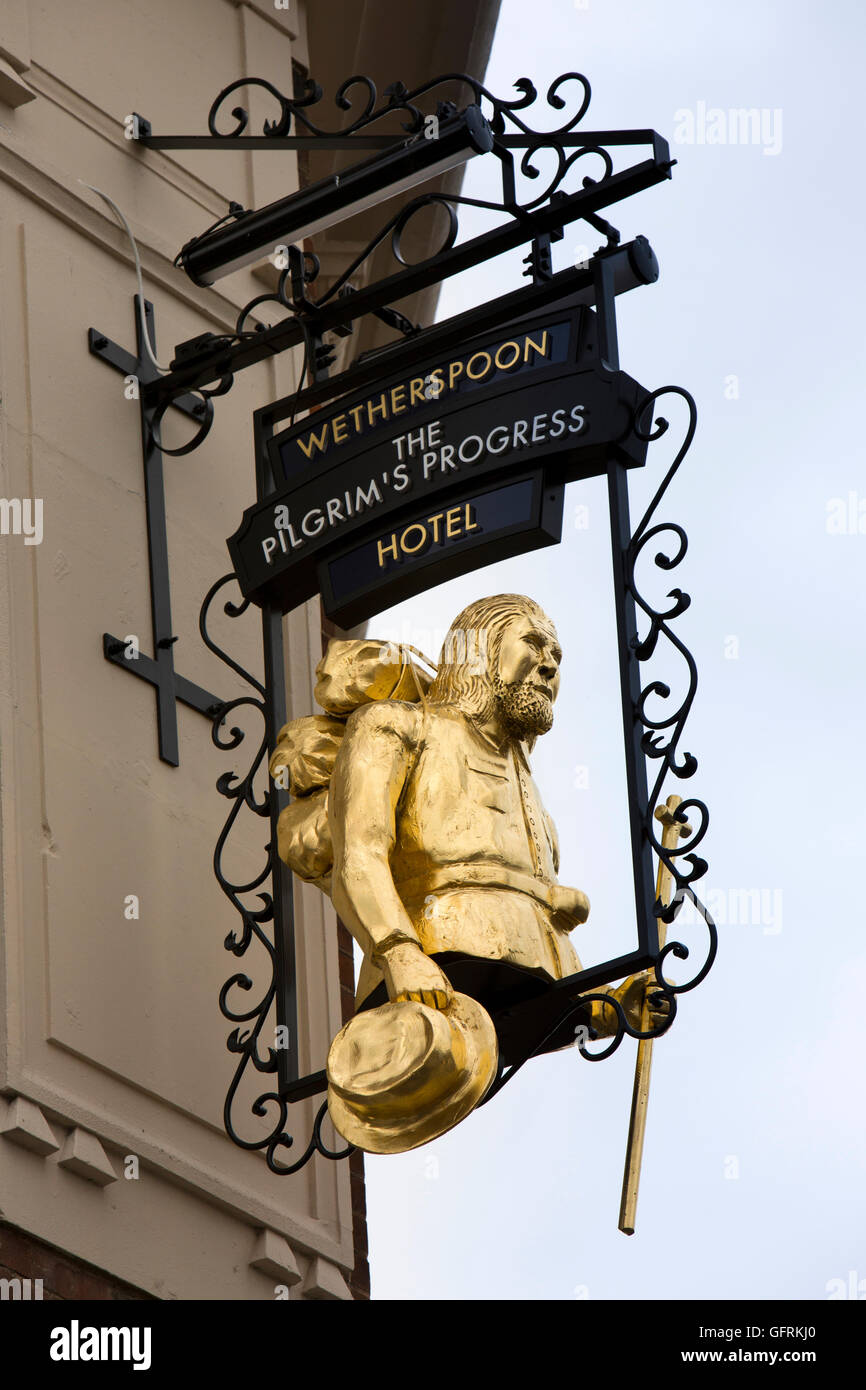 UK, England, Bedfordshire, Bedford, Midland Road, gold John Bunyan sign of Pilgrim’s Progress Hotel Stock Photo