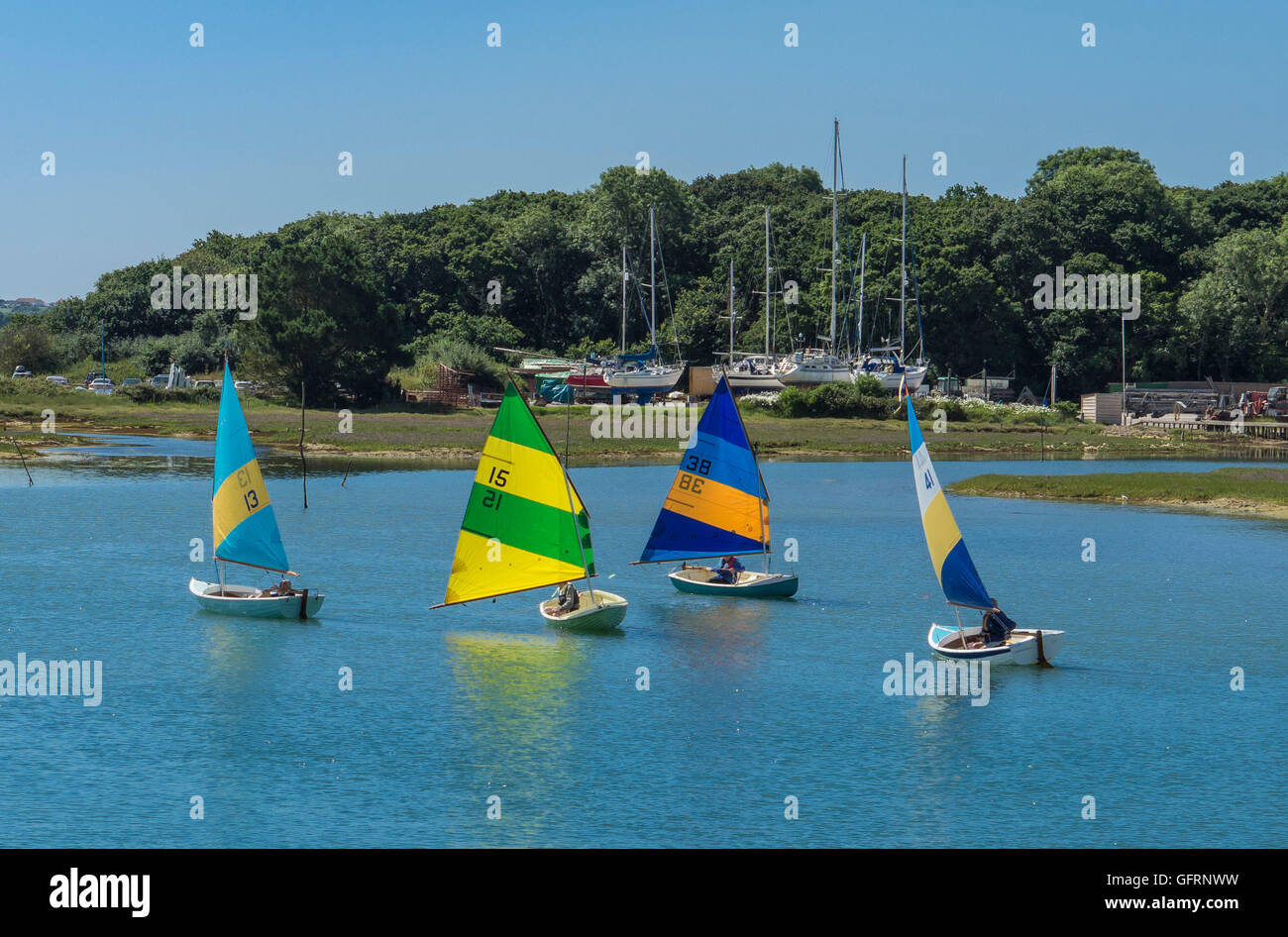 Yarmouth isle of wight sailing hires stock photography and images Alamy