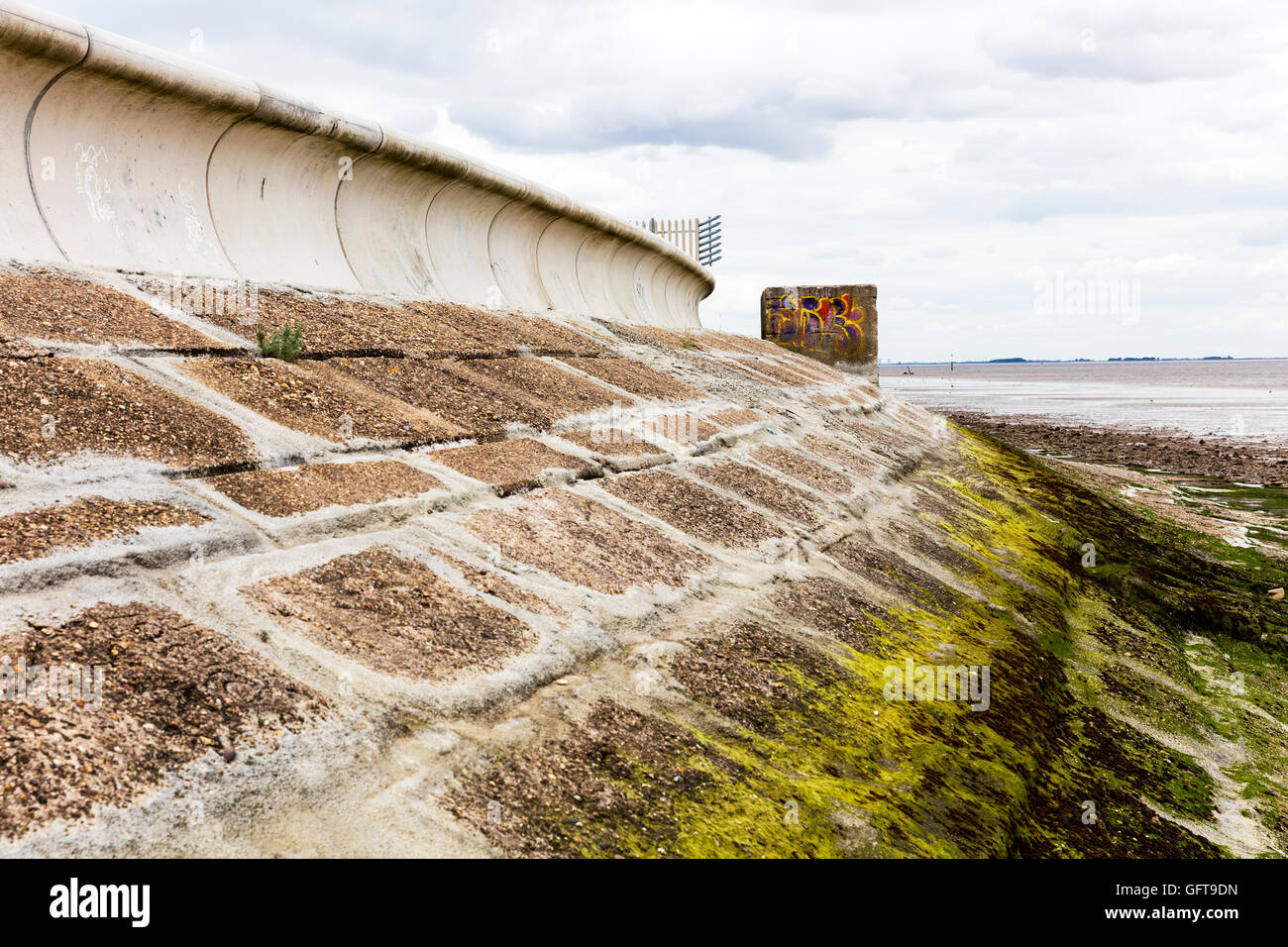 Sea wall barriers hires stock photography and images Alamy