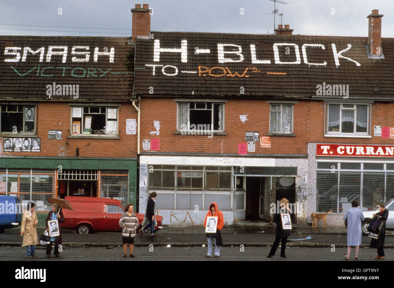 Hunger strike White Line Protest for the H block demonstration Belfast Northern  Ireland 1981 1980s HOMER SYKES Stock Photo