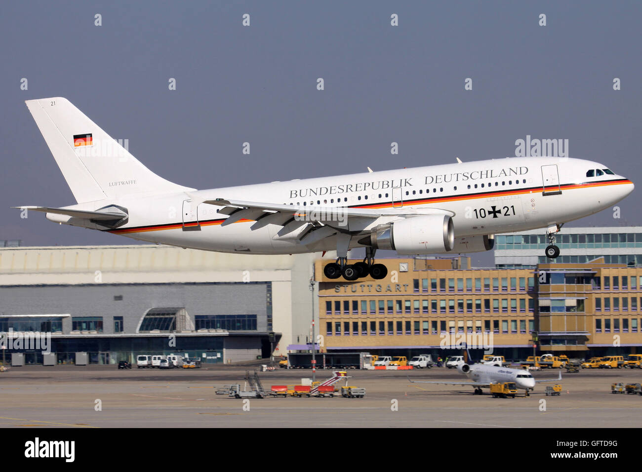 Stuttgart/Germany juni 12 2012: Airbus 310 from German Air Force at Stuttgart Airport. Stock Photo