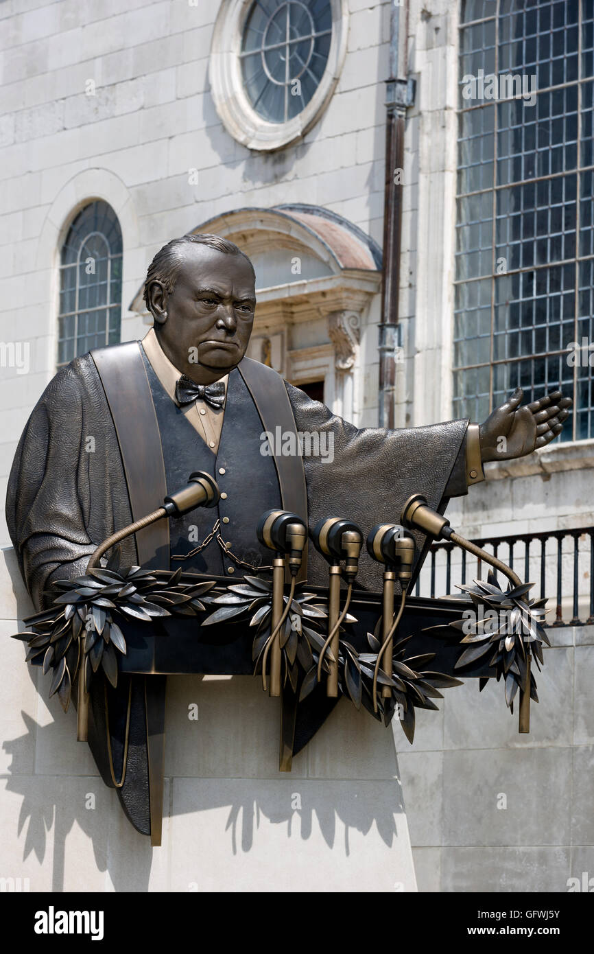 FULTON, MISSOURI July 1, 2015 Don Wiegand’s bronze sculpture