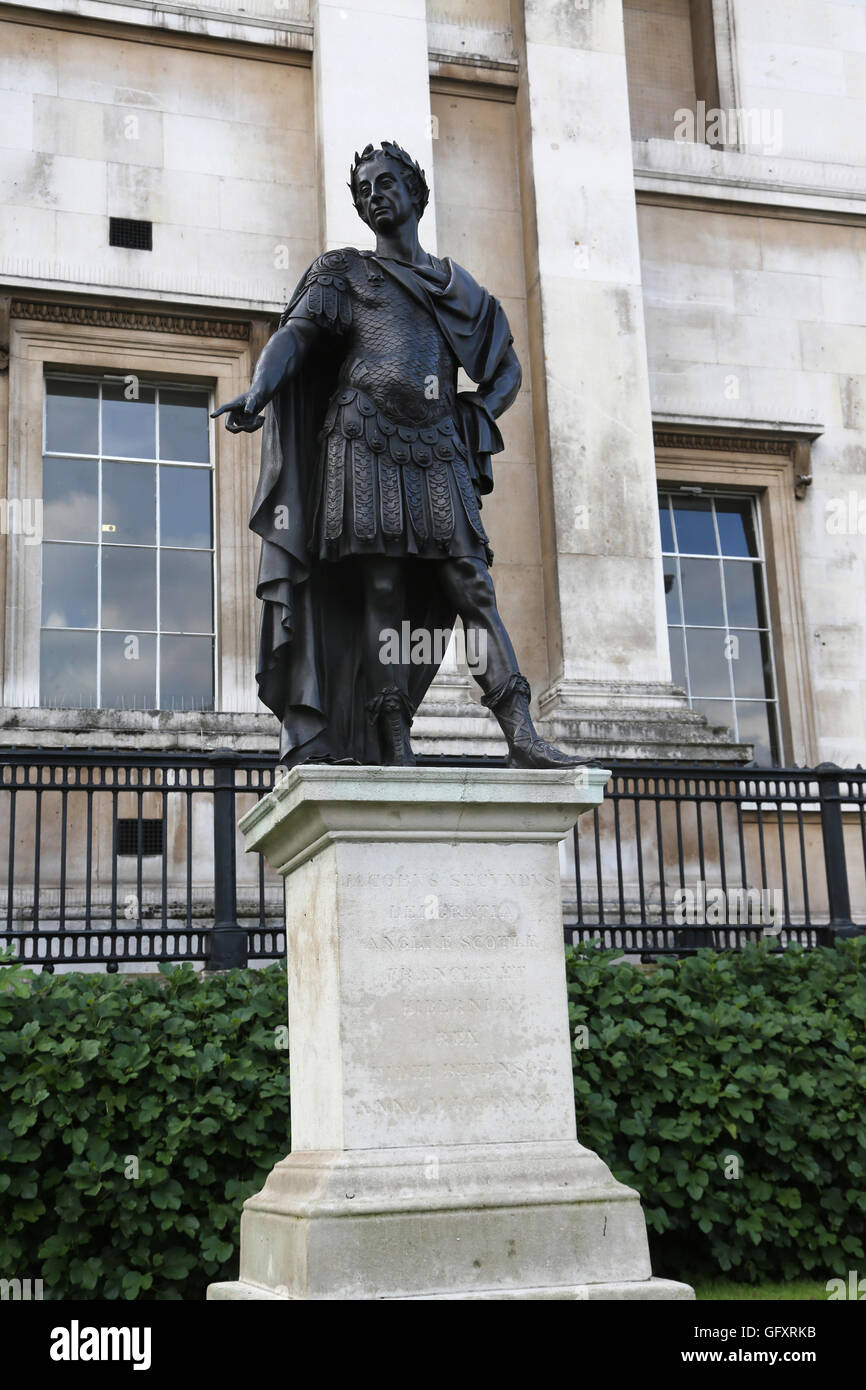 London England Trafalgar Square Statue Outside The National Portrait