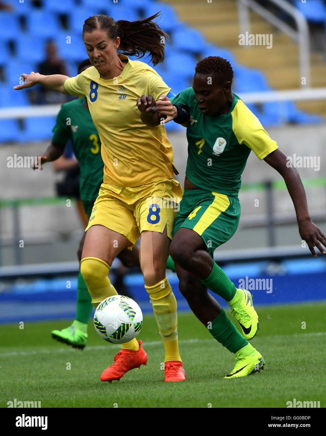 Rio De Janeiro, Brazil. 3rd Aug, 2016. Lotta Schelin (L) of Sweden competes during the opening match of the women's Olympic football competitions against South Africa at the Olympic Stadium in Rio de Janeiro, Brazil, Aug. 3, 2016. Sweden won 1-0. © Yan Yan/Xinhua/Alamy Live News Stock Photo