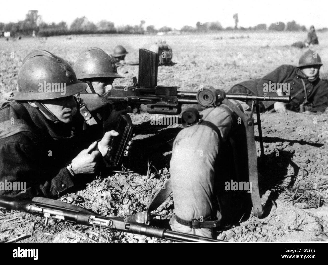 French army, soldiers with light machine guns on the front October 1939 France - World War II Stock Photo