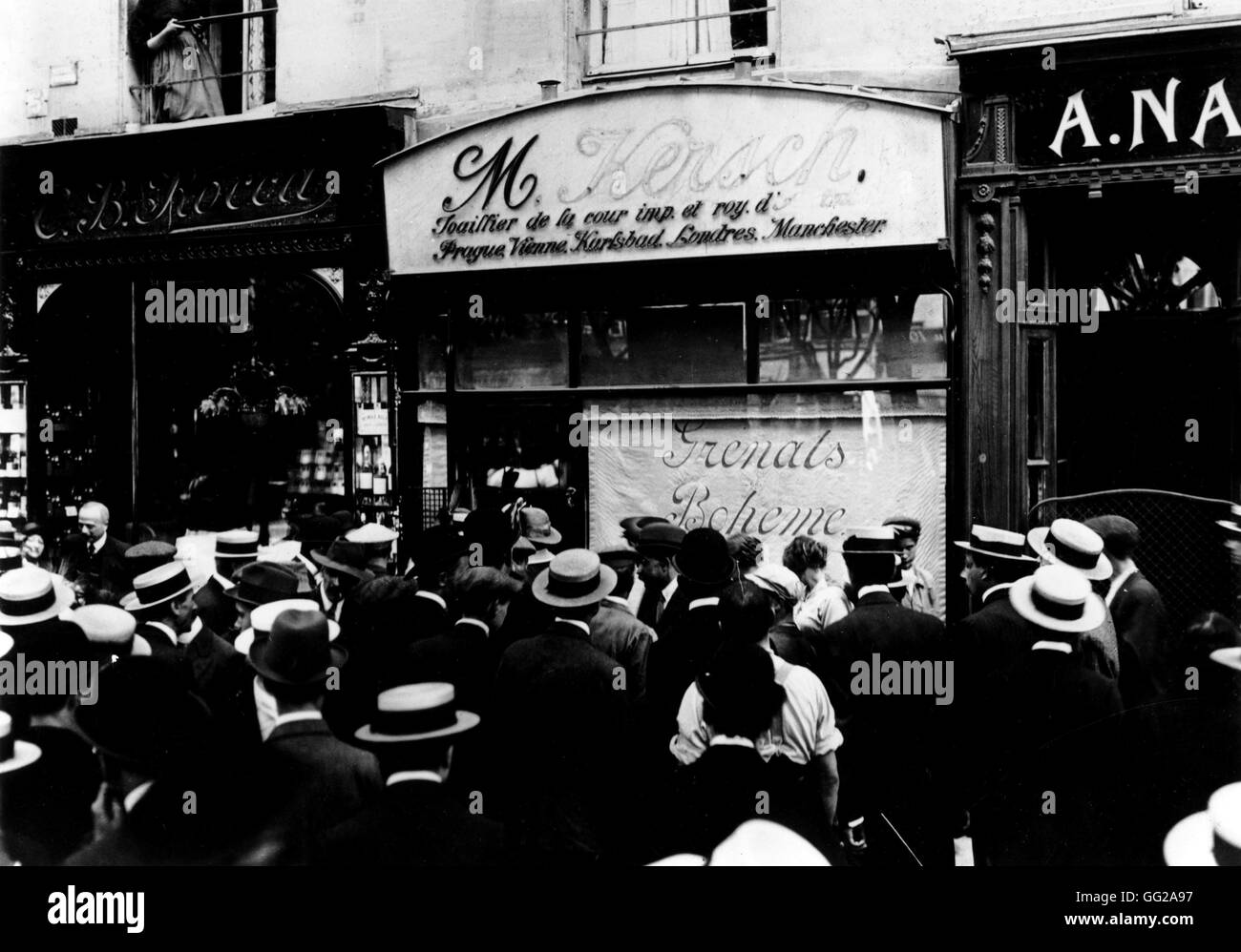 Sacked store in Paris Meurisse August 1914 France - World War I Stock Photo