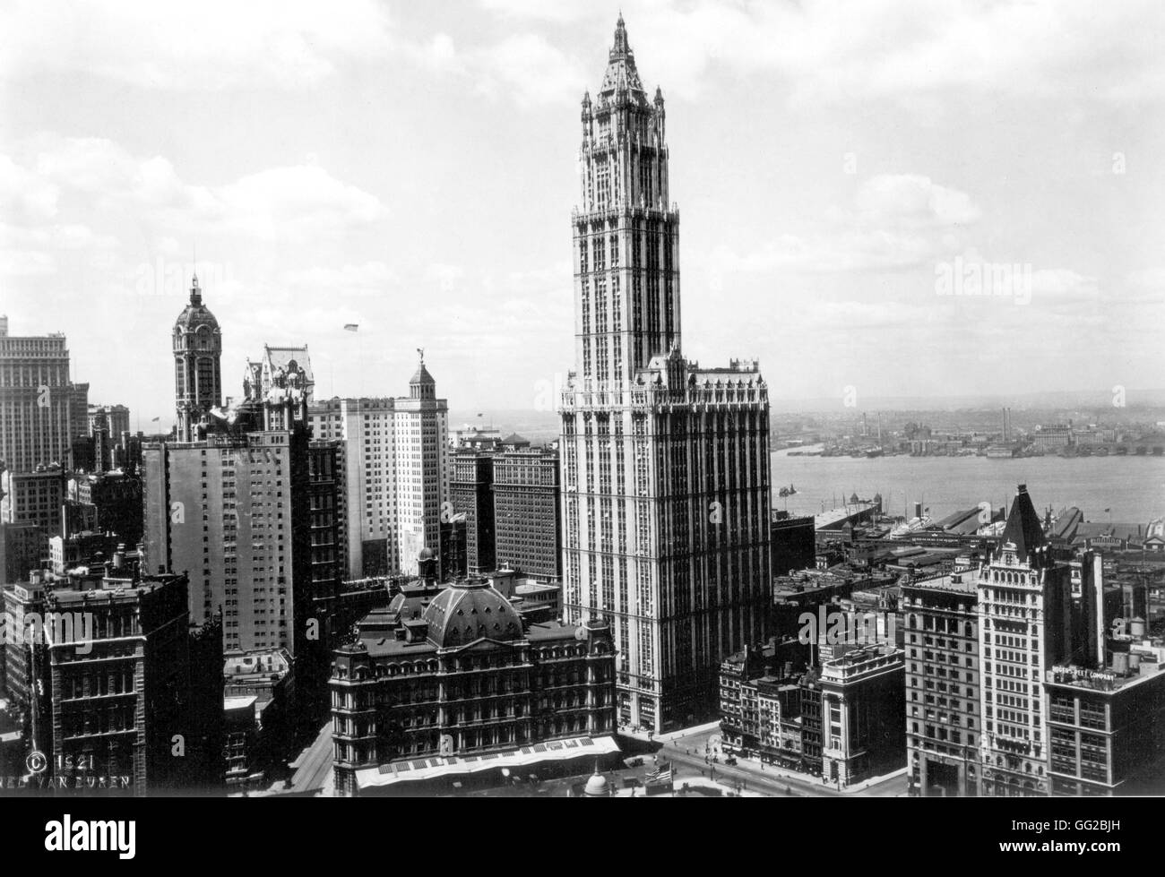 New York. Woolworth building 1921 United States Washington. Library of Congress Stock Photo