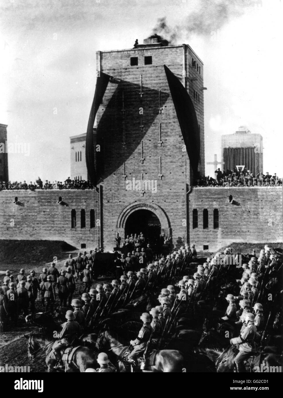 Mashal Hindenburg's funeral at Tannenberg August 1934 Germany Paris. Bibliothèque nationale Stock Photo