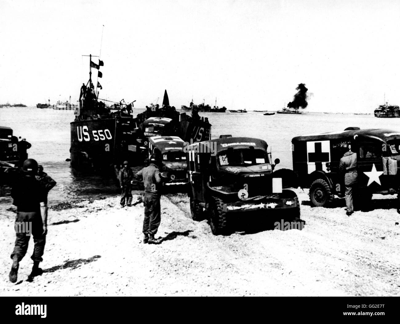 Normandy landings, American ambulances arriving in France 1944 France , Second World War war National archives, Washington Stock Photo