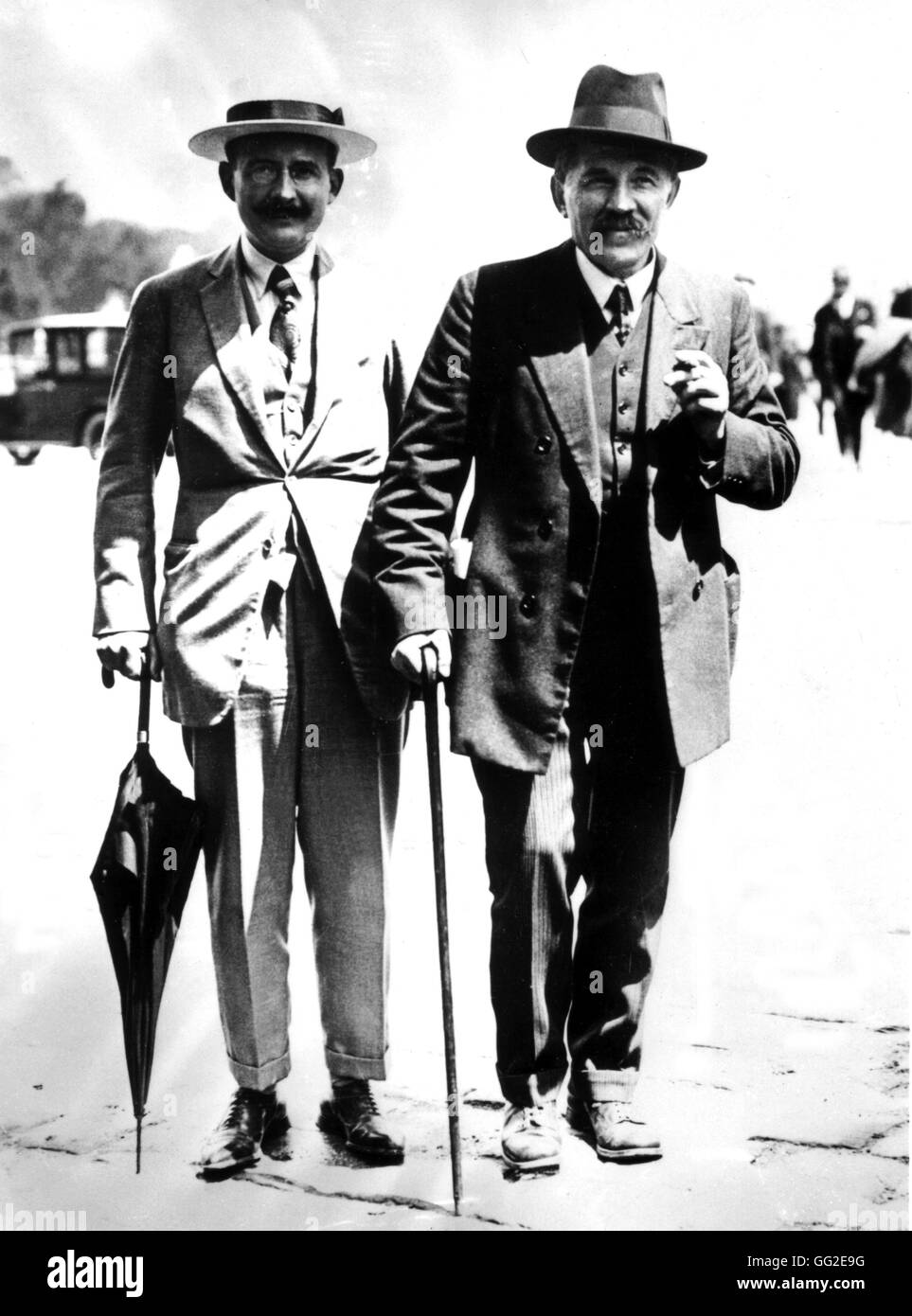 Communist deputies Marcel Cachin (on the r.) and André Marty, arriving in Versailles for the presidential elections France 1924 Stock Photo