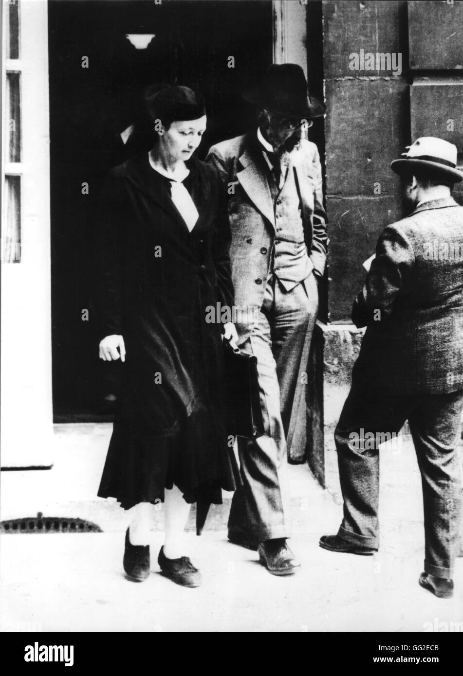 Irène Joliot-Curie, undersecretary for scientific research in the government of the Popular Front, leaving the Hotel Matignon, 1936. Stock Photo