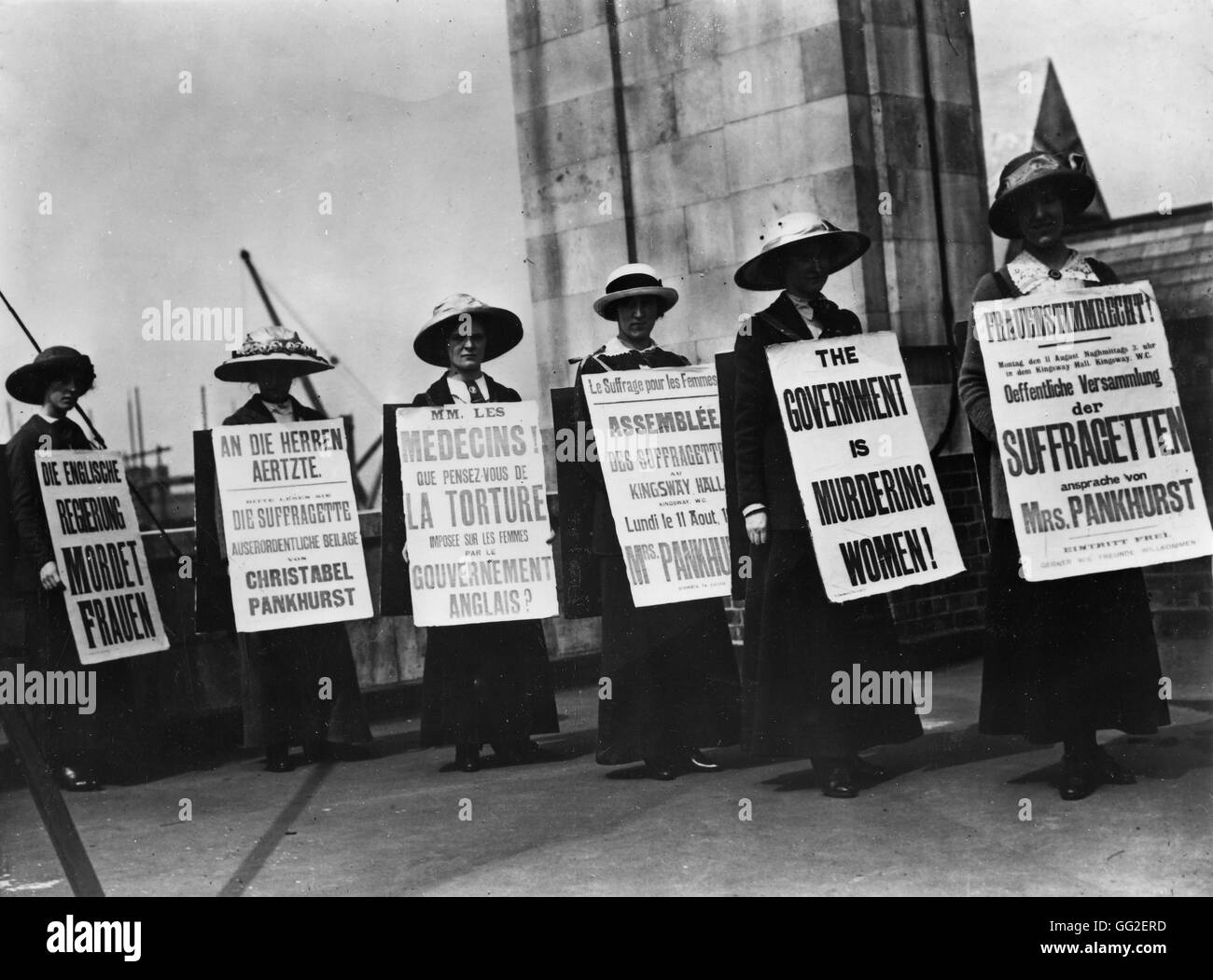 Demonstration of suffragettes in London  1913 Great Britain Stock Photo