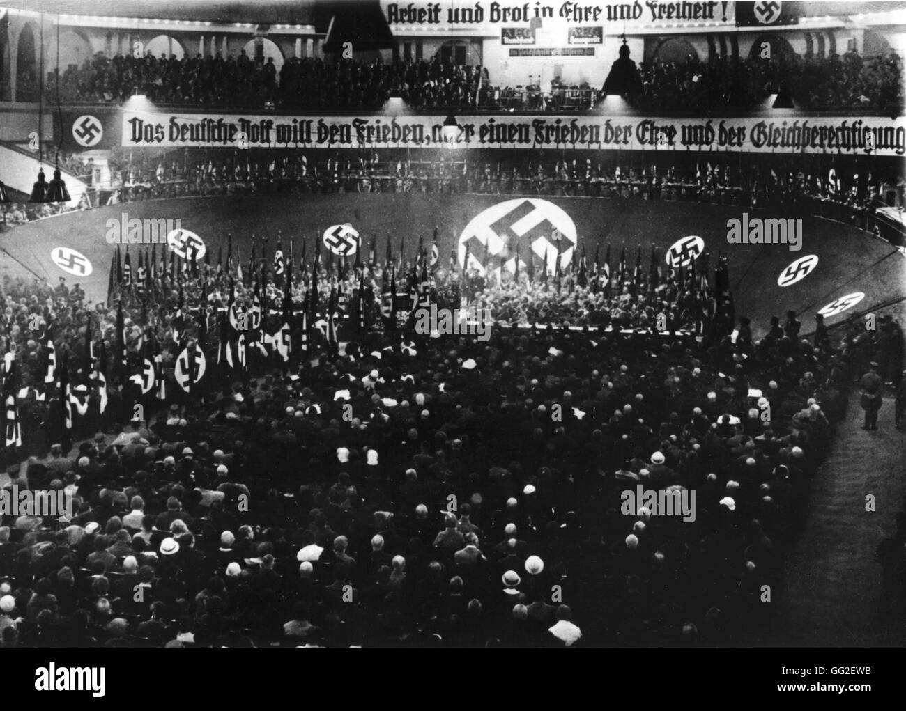 Propaganda campaign for the plebiscite 1935 Germany Paris. Bibliothèque nationale Stock Photo