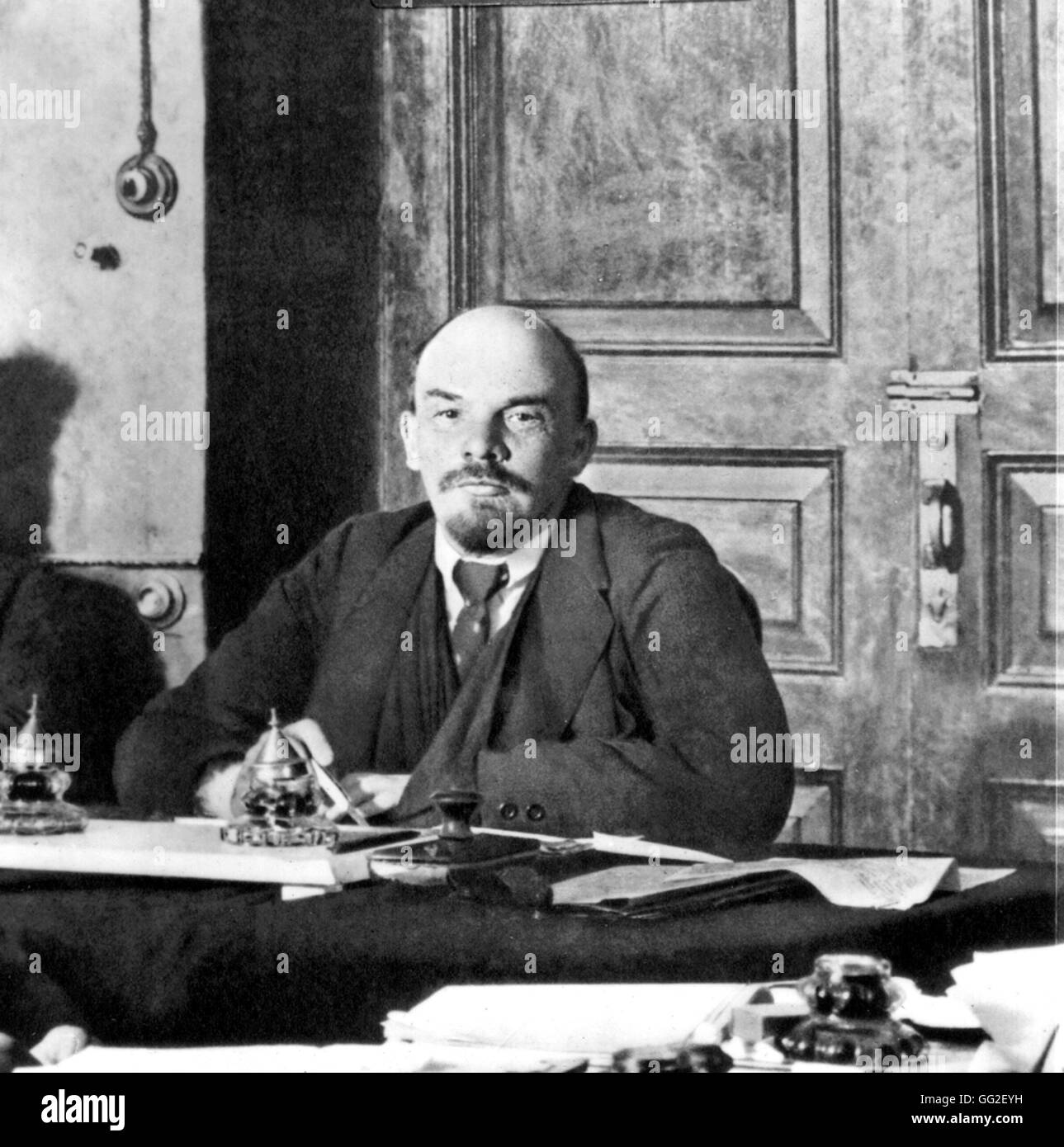 Moscow. Lenin presiding over a meeting of the Council of People's Commissars  October 17, 1918 U.R.S.S. Stock Photo