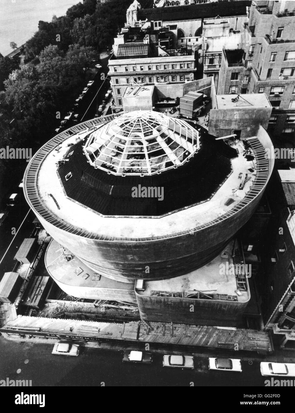 New York. 5th Avenue. Aerial view of the Solomon Guggenheim Museum, built by architect Franck Lloyd Wright 1960-1970 United States Washington. Library of Congress Stock Photo