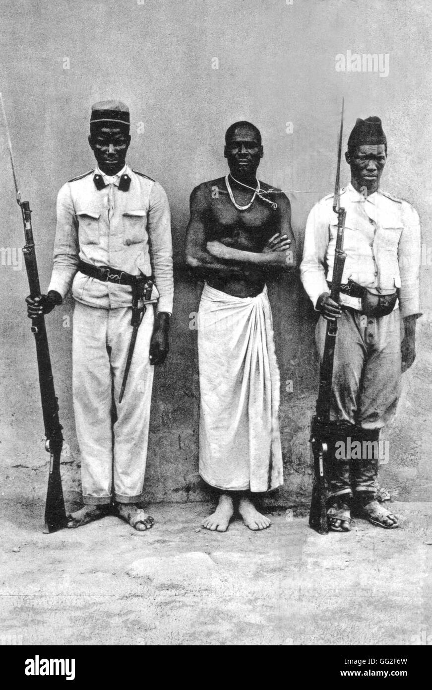 Mozambique, Lubuna, guerilla chief, prisoner Around 1900 Portugal - Colonization Stock Photo