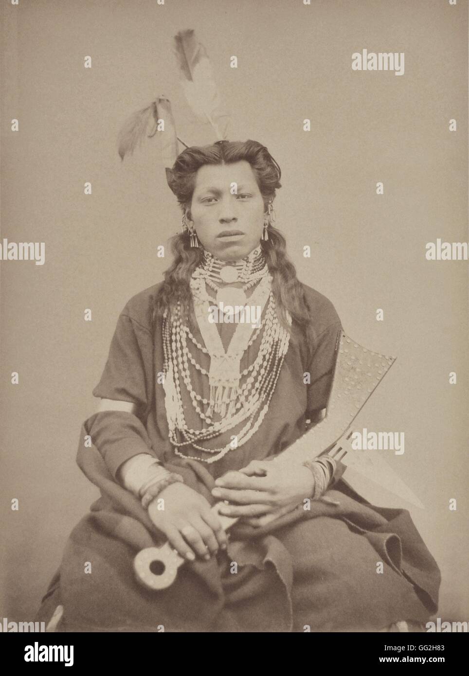 White Swan (Mi-Khasga), from the Omaha Tribe. He's 25, is married and has one child. Photograph in: 'Collection anthropologique du prince Roland Bonaparte : Peaux-rouges' ('Anthropological collection of Roland Bonaparte, Prince of Canino and Musignano: Re Stock Photo