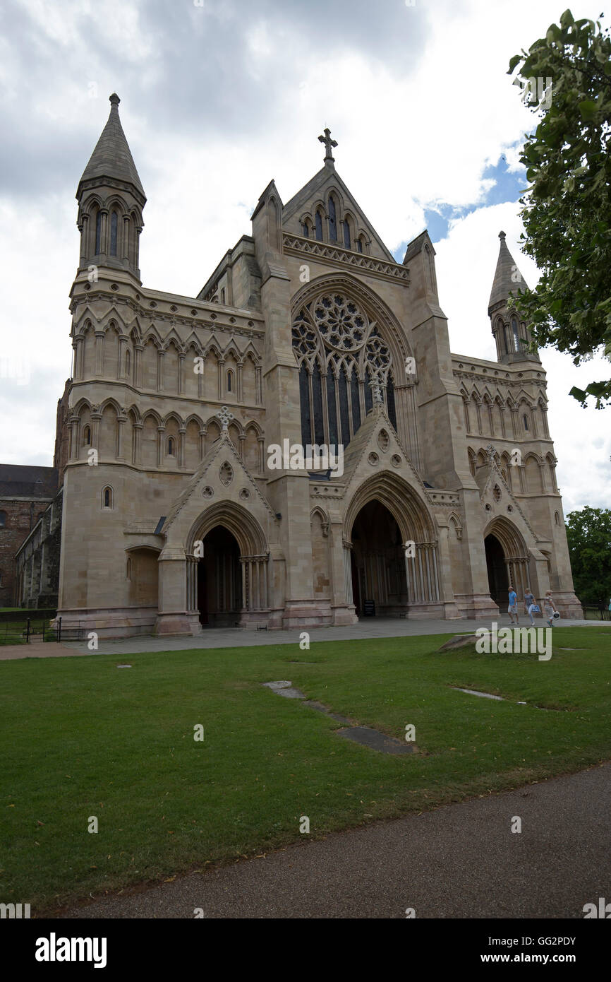 St Albans Cathedral Stock Photo - Alamy