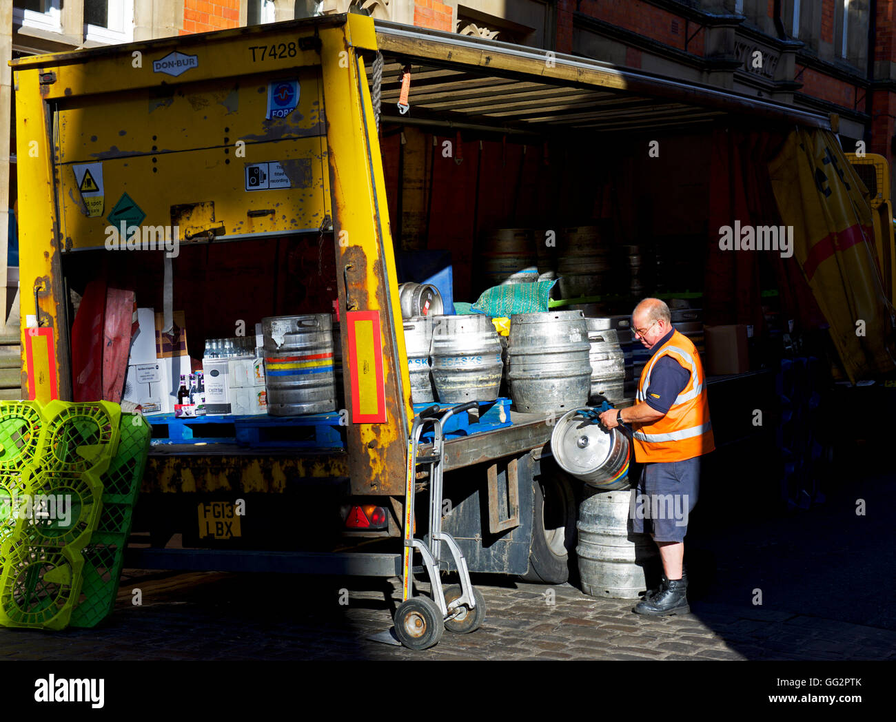 Beer Delivery Lorry High Resolution Stock Photography and Images Alamy