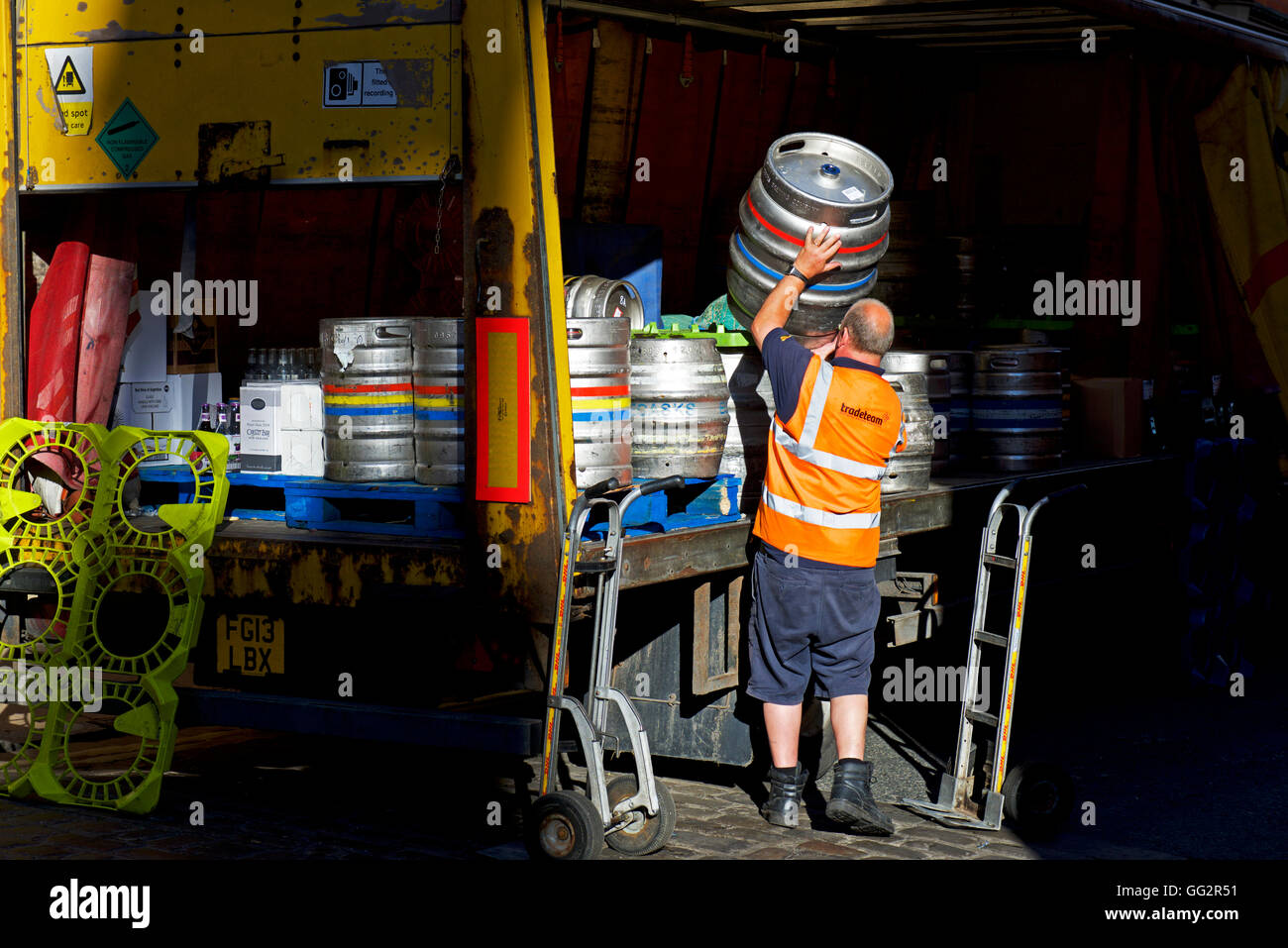 Beer Delivery Lorry High Resolution Stock Photography and Images Alamy