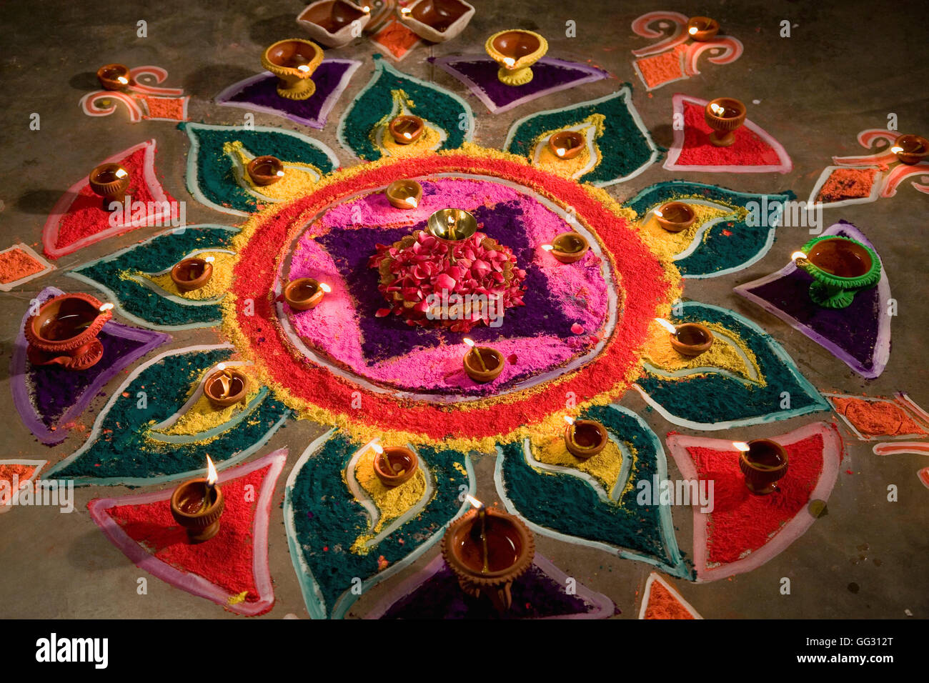 Traditional colourful rangoli Stock Photo - Alamy