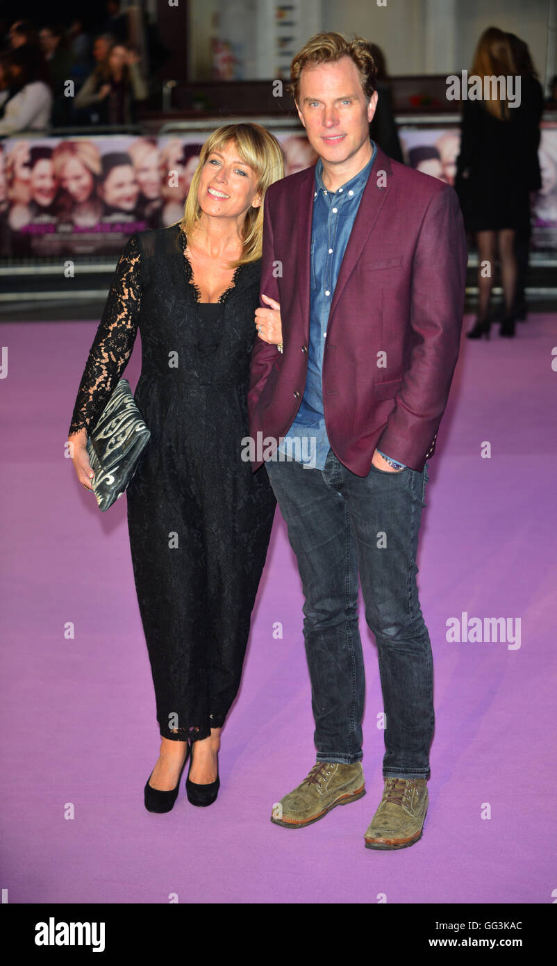 celebritys on the red carpet Stock Photo - Alamy