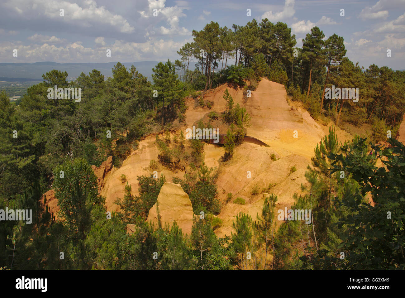 Ochre quarry (now sentier des ocres) near Roussillon, Provence, France Stock Photo