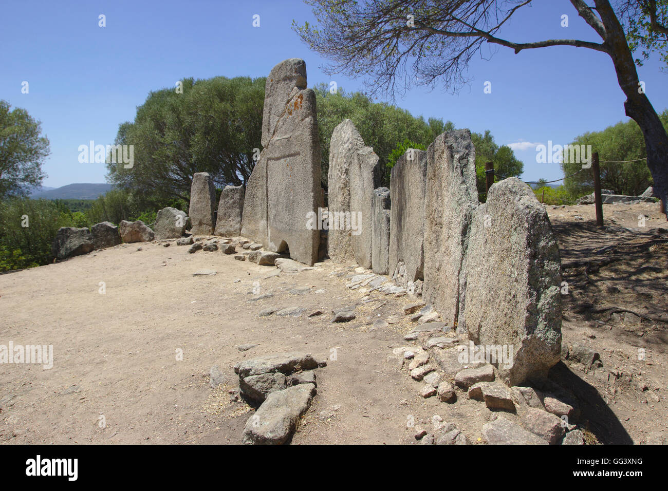 Giants grave Li Lolghi (Tomba dei Giganti Li Lolghi),  Bronze Age, near Arzachena, Sardinia, Italy Stock Photo