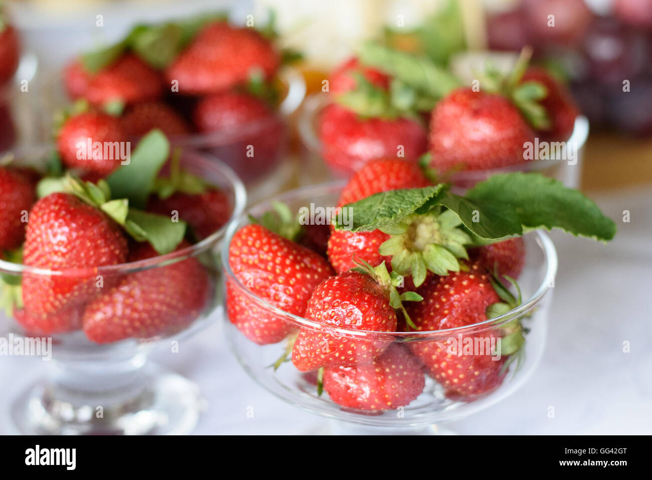 Strawberries on table hi-res stock photography and images - Alamy