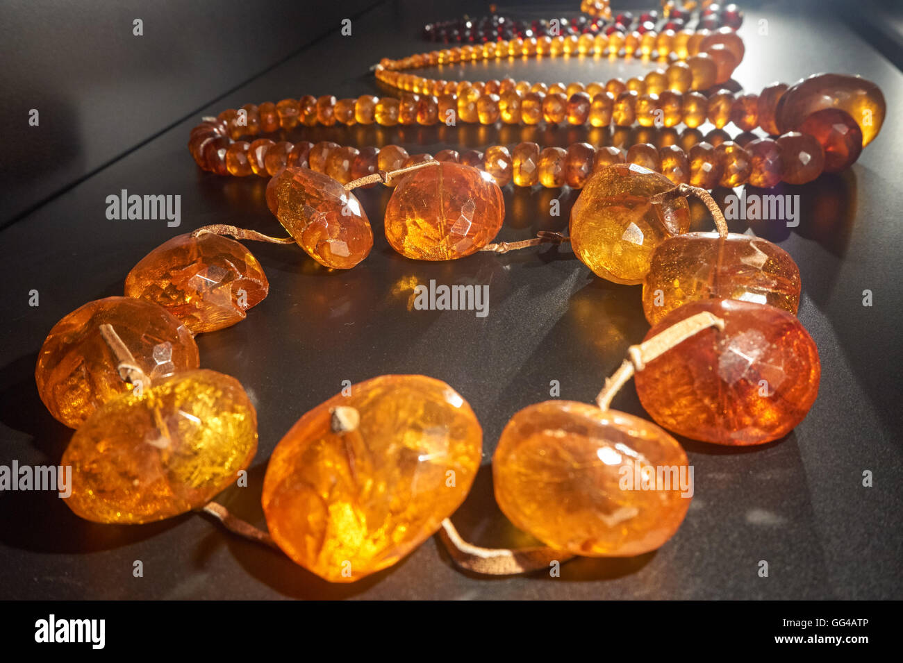 Polish amber shop jewellery