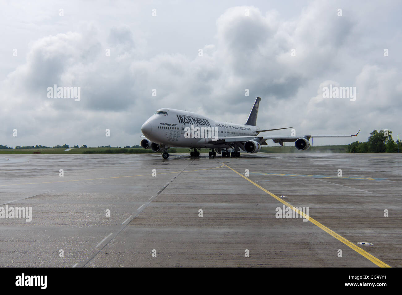 Tf aak hi-res stock photography and images - Alamy