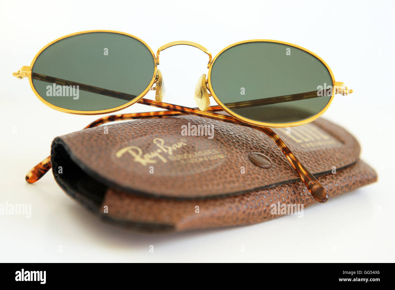 Pair of 1980's Ray-Ban Aviator sunglasses Stock Photo - Alamy