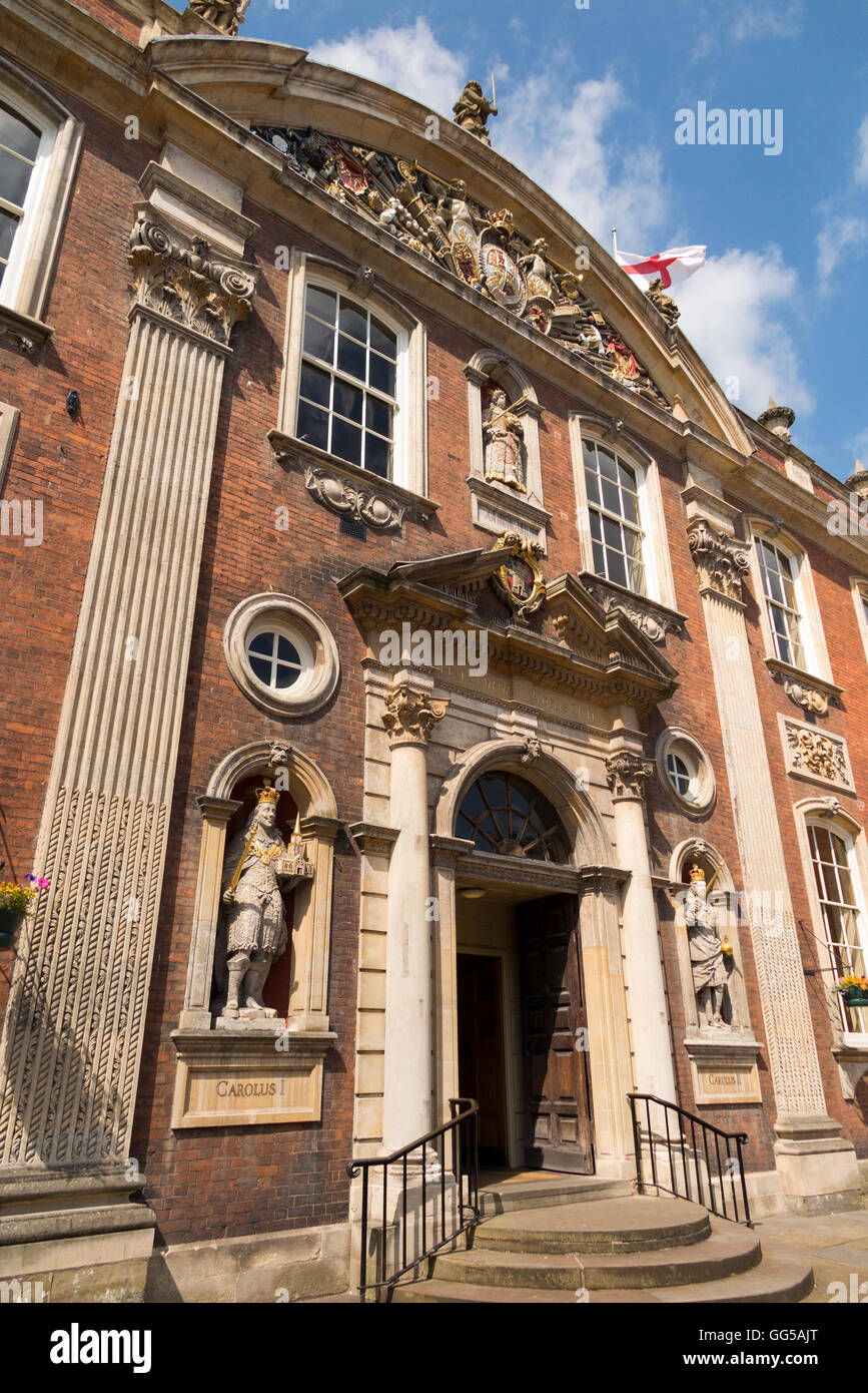 The front facade exterior of the Guildhall / Worcester Guildhall (town ...